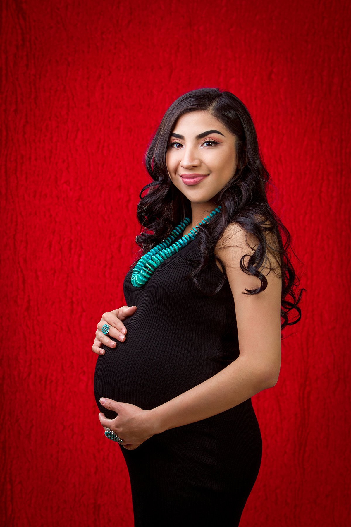 Maternity portrait outdoor natural light
